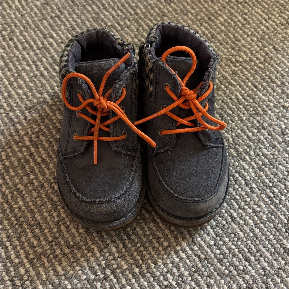 Ugh boots Dark Gray/blue Boots with Orange Laces